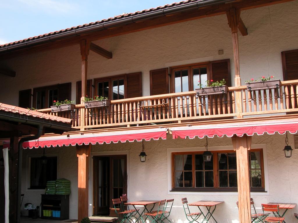 Hotel-Restaurant Zum Hirschhaus Inklusiv Chiemgaukarte روهبولدنغ المظهر الخارجي الصورة