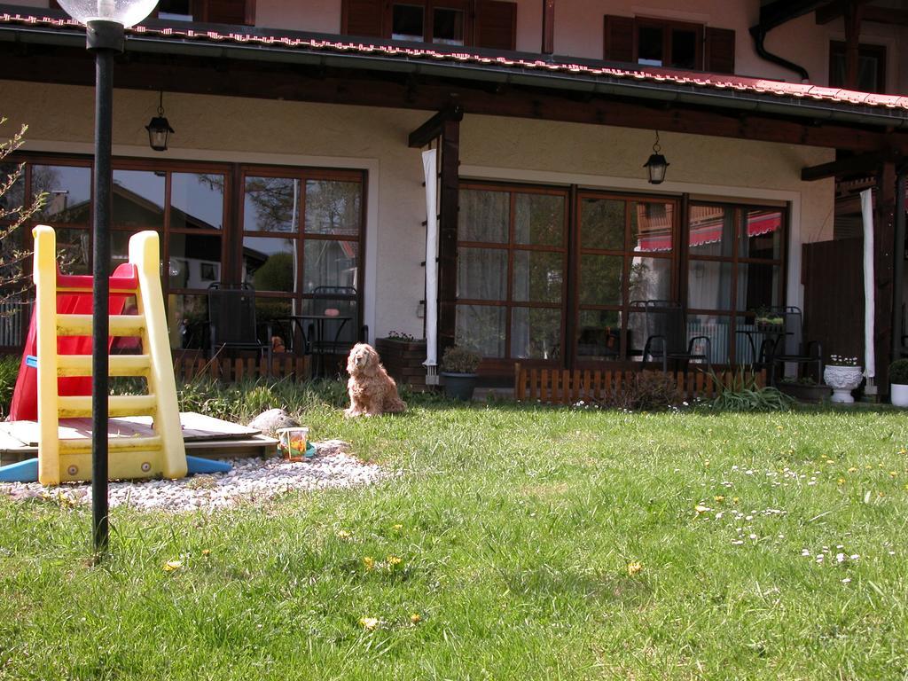 Hotel-Restaurant Zum Hirschhaus Inklusiv Chiemgaukarte روهبولدنغ المظهر الخارجي الصورة