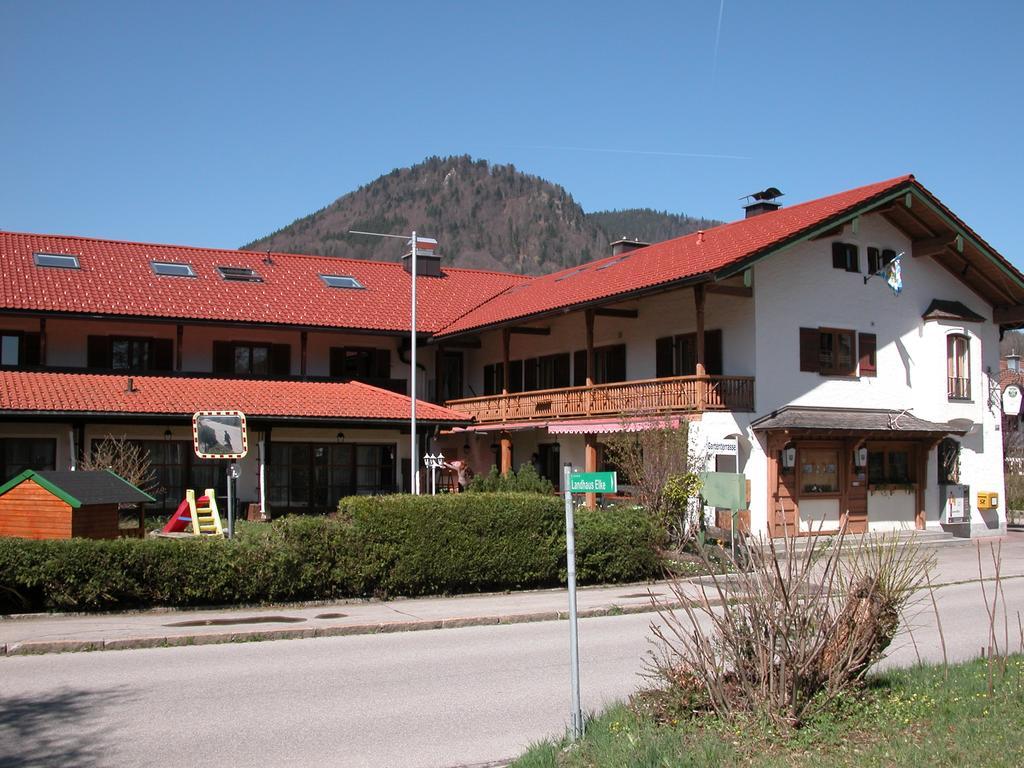 Hotel-Restaurant Zum Hirschhaus Inklusiv Chiemgaukarte روهبولدنغ المظهر الخارجي الصورة