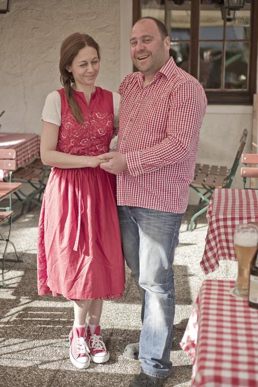 Hotel-Restaurant Zum Hirschhaus Inklusiv Chiemgaukarte روهبولدنغ المظهر الخارجي الصورة