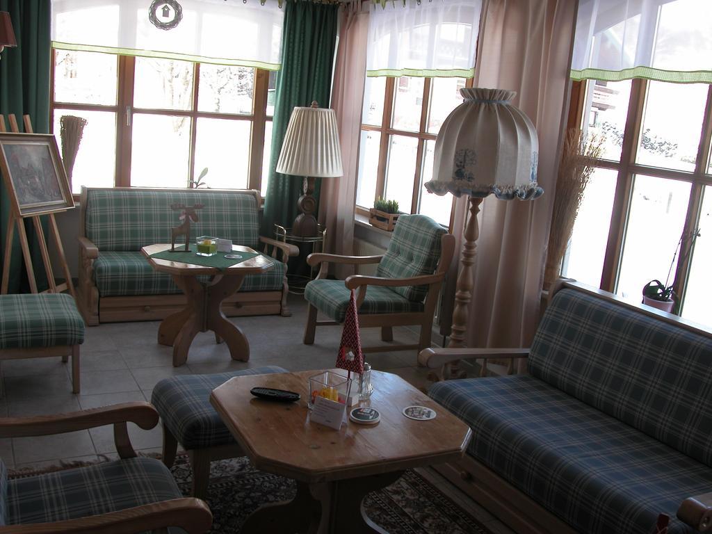 Hotel-Restaurant Zum Hirschhaus Inklusiv Chiemgaukarte روهبولدنغ المظهر الخارجي الصورة