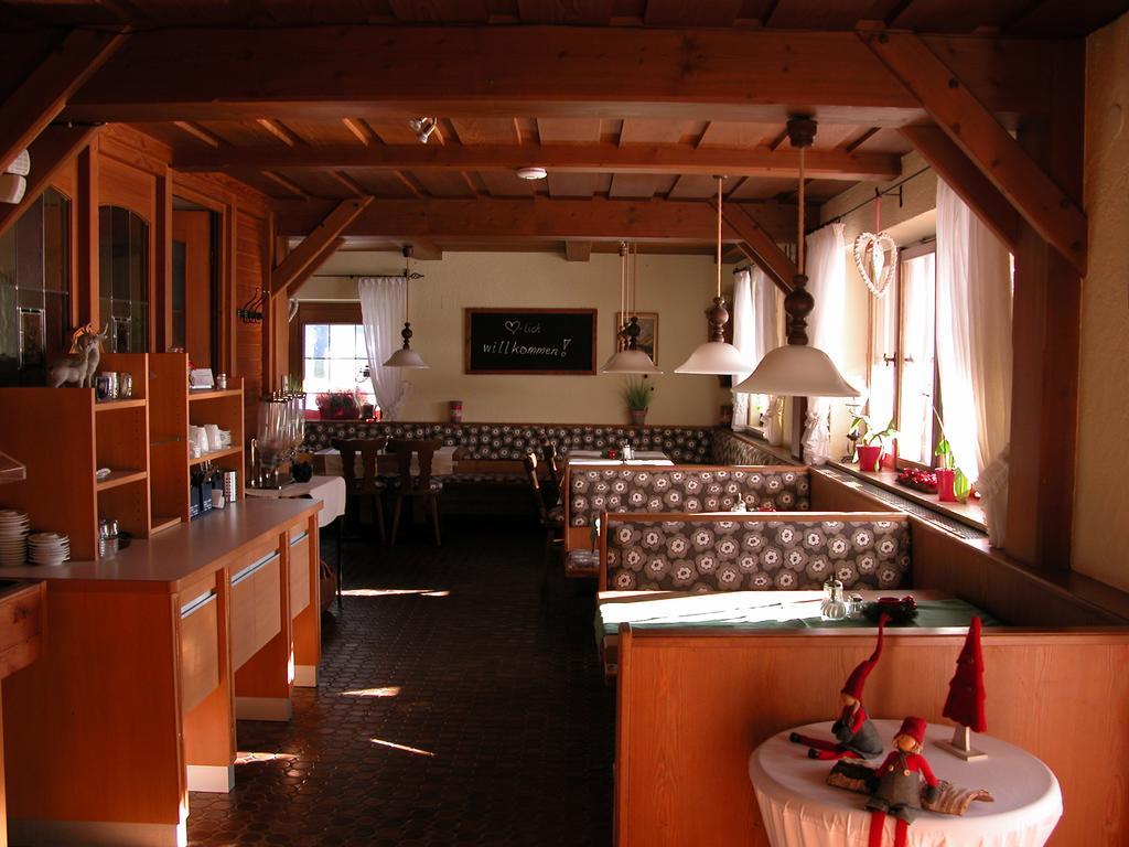 Hotel-Restaurant Zum Hirschhaus Inklusiv Chiemgaukarte روهبولدنغ المظهر الخارجي الصورة