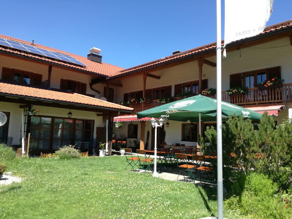 Hotel-Restaurant Zum Hirschhaus Inklusiv Chiemgaukarte روهبولدنغ المظهر الخارجي الصورة